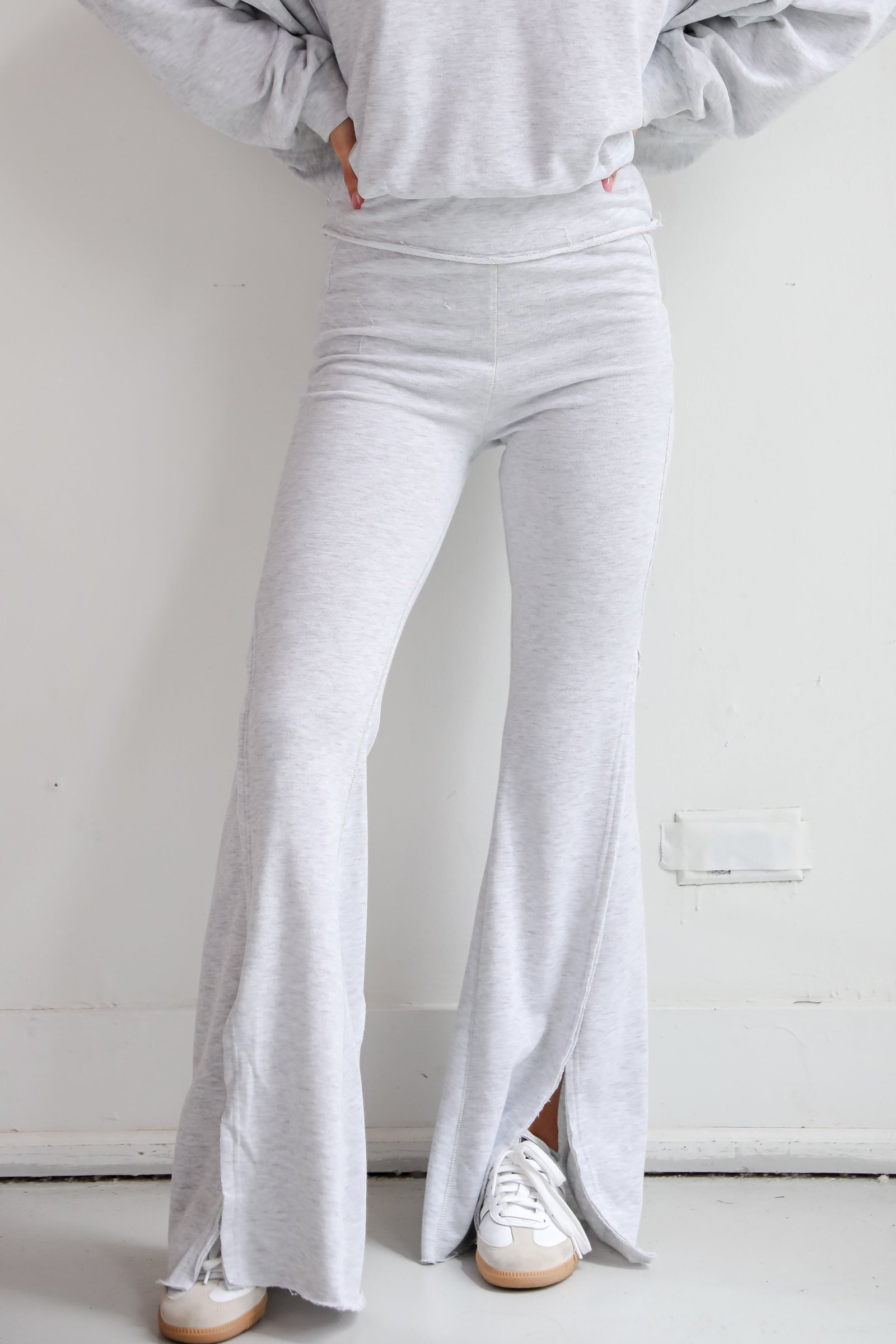 Cuddly Delight Flared Sweatpants ZT20