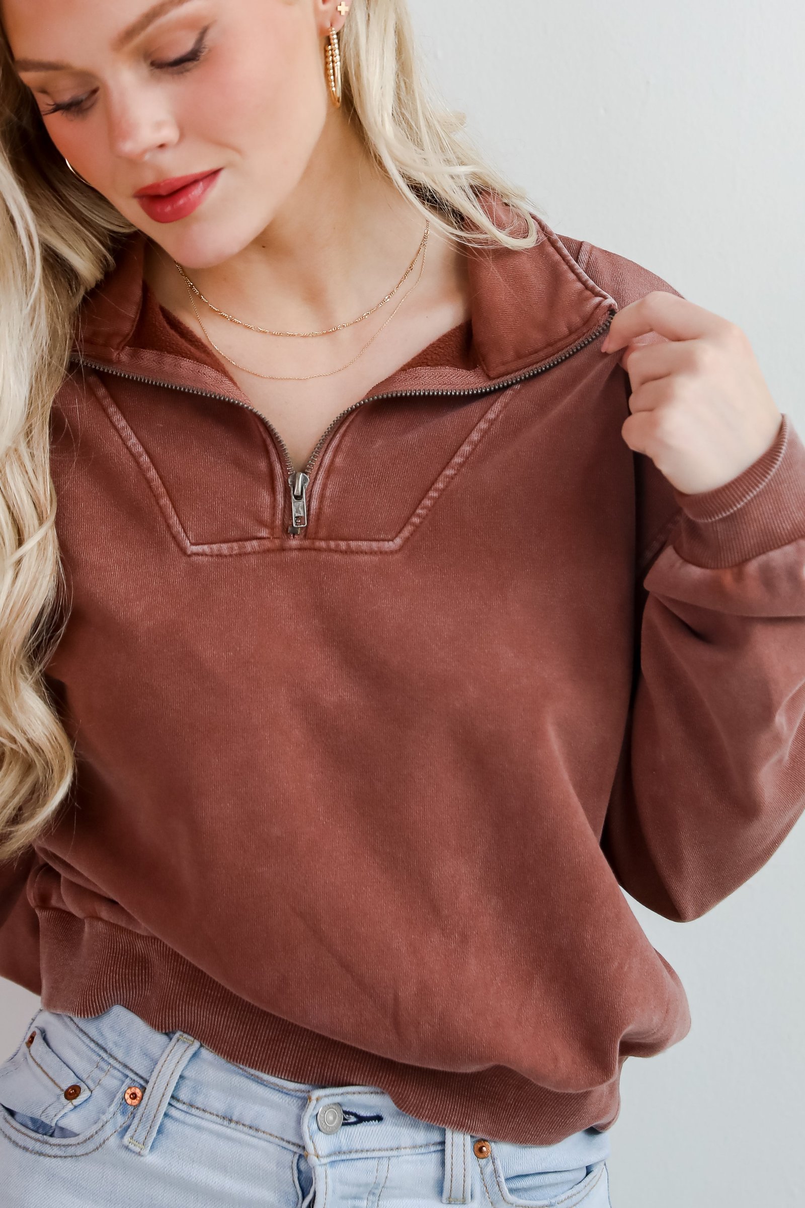 Weekend Uniform Quarter Zip Pullover